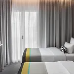 Holiday Inn Express Duesseldorf - Hauptbahnhof By Ihg