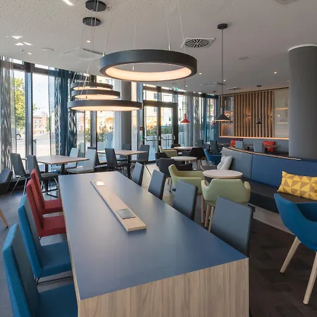 Hotel Express - Hauptbahnhof, An Ihg 3*