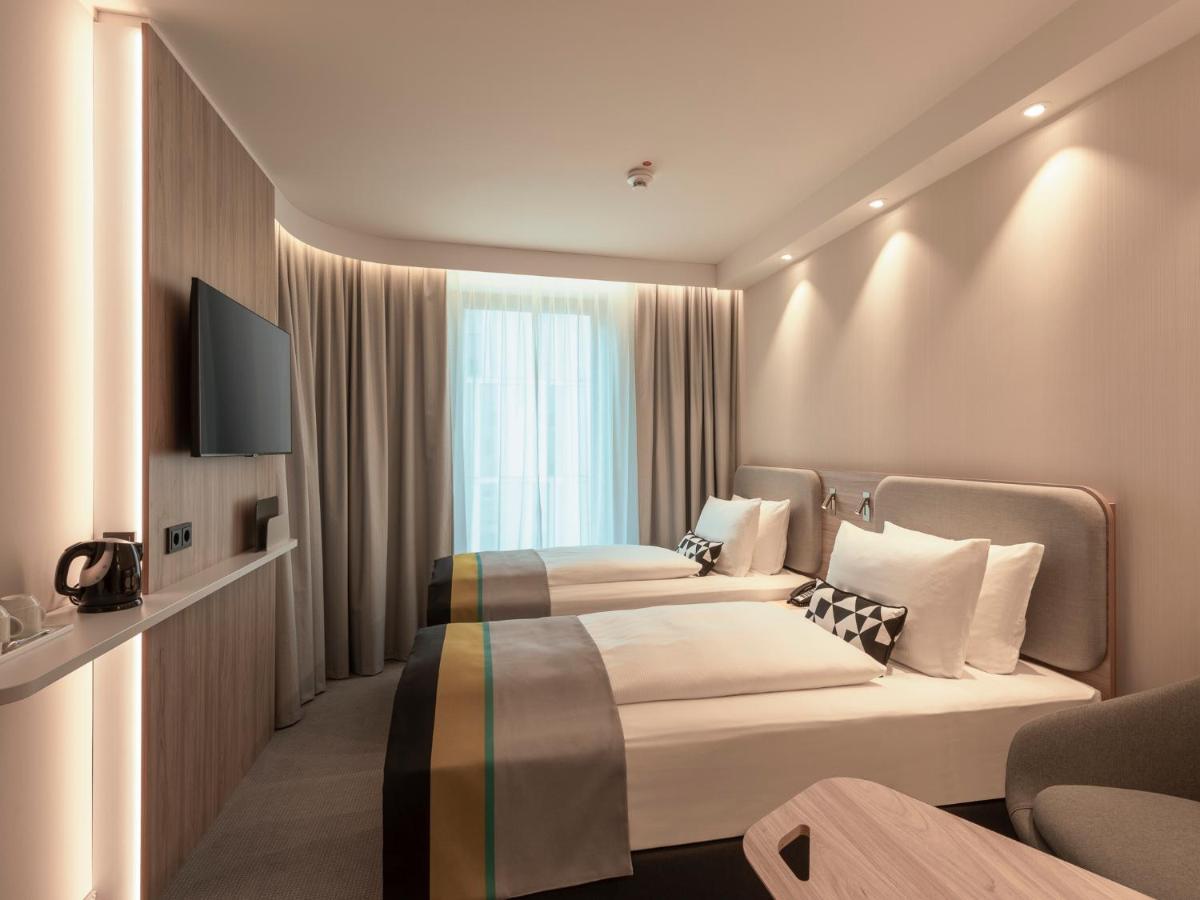 Hotel Express - Hauptbahnhof, An Ihg 3*