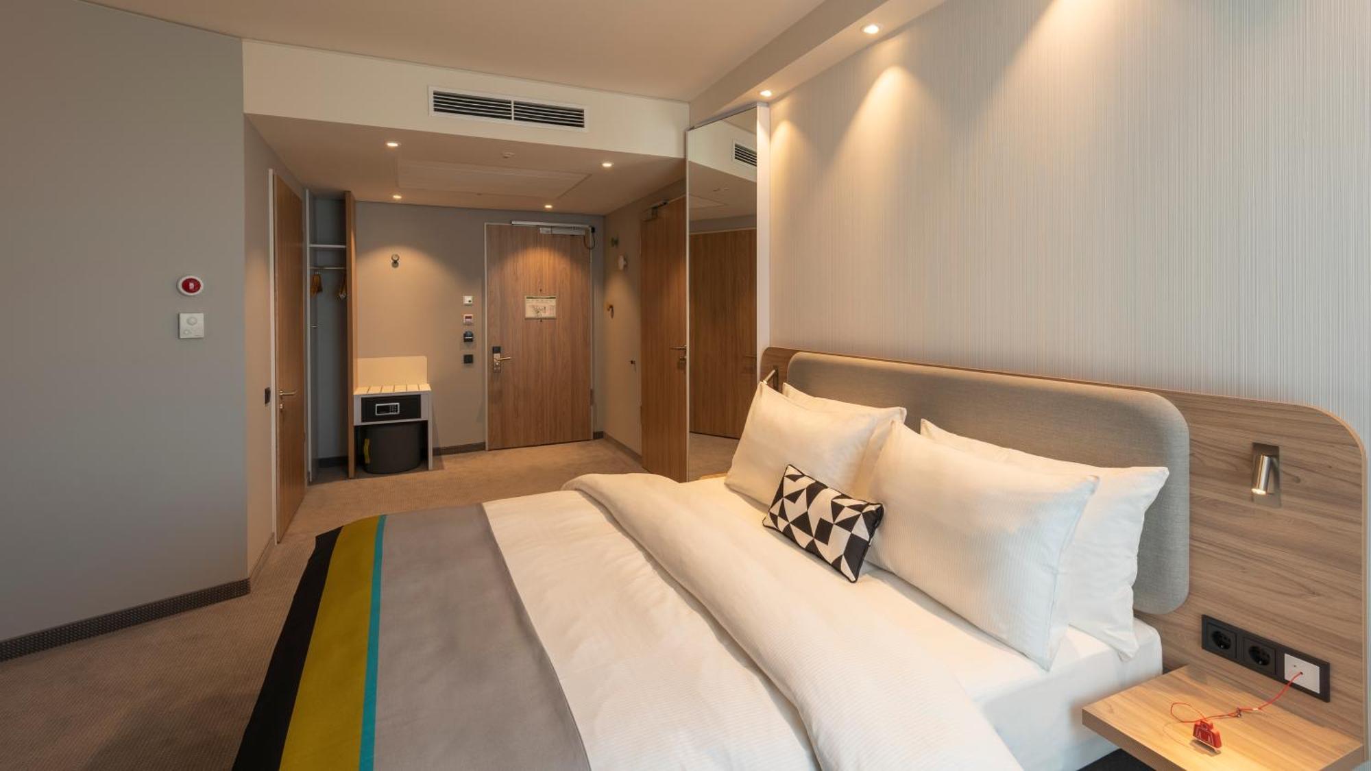 Hotel Express - Hauptbahnhof, An Ihg 3*